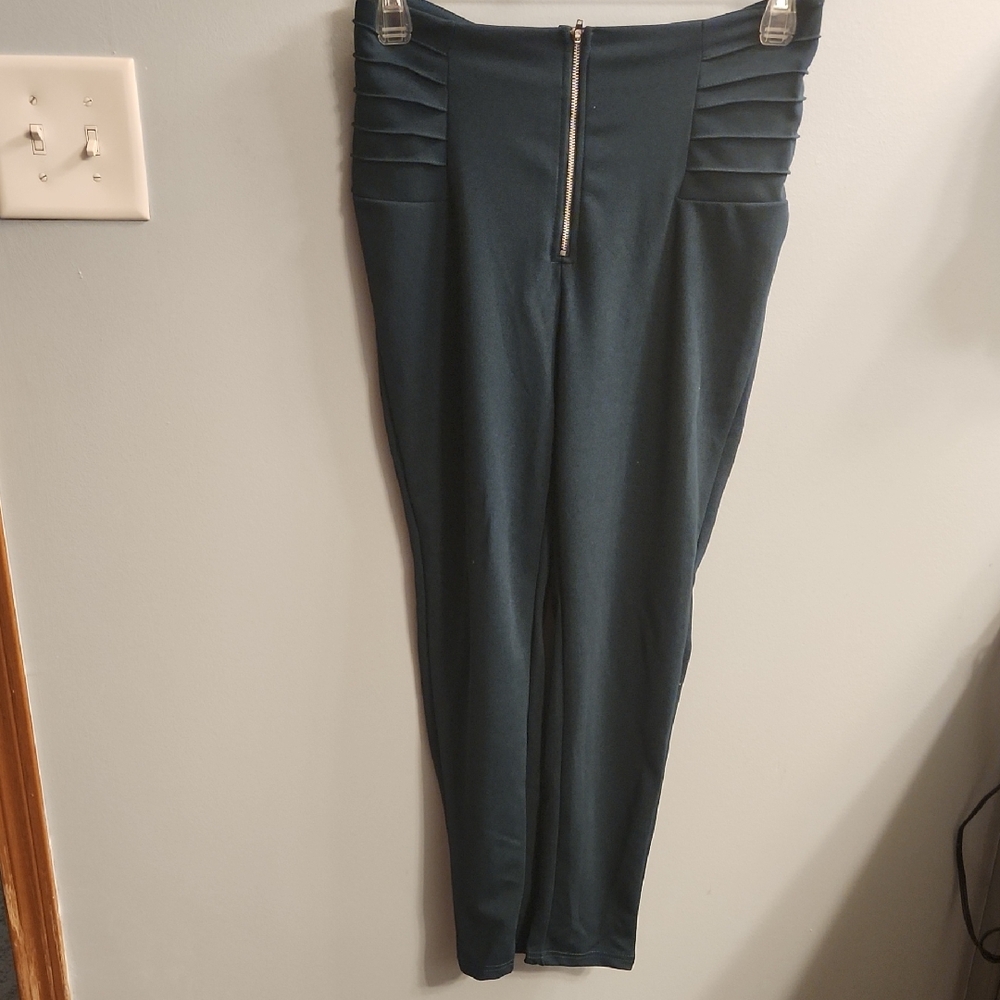 🍉SHEIN Hunter Green Skinny Pants
